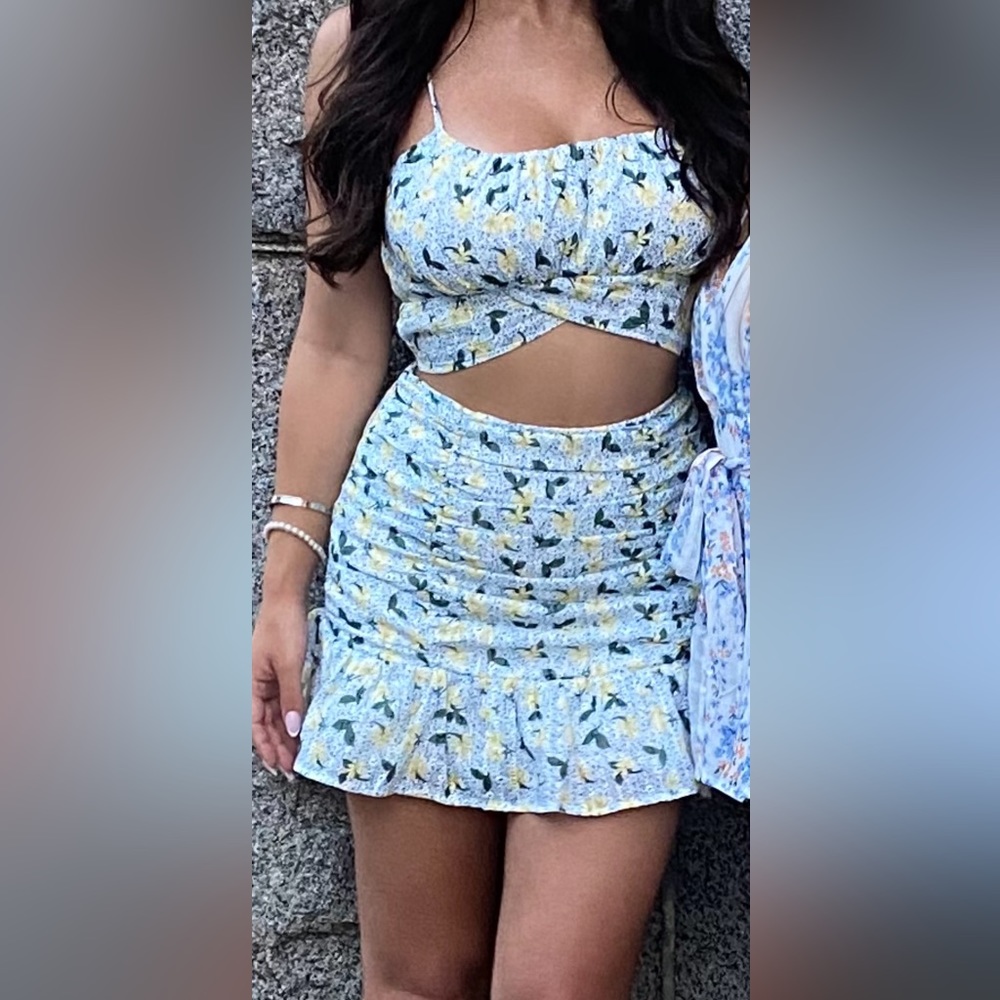 Cute lemon print top and mini skirt set